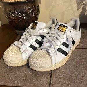 Adidas Superstar Women’s Shoe